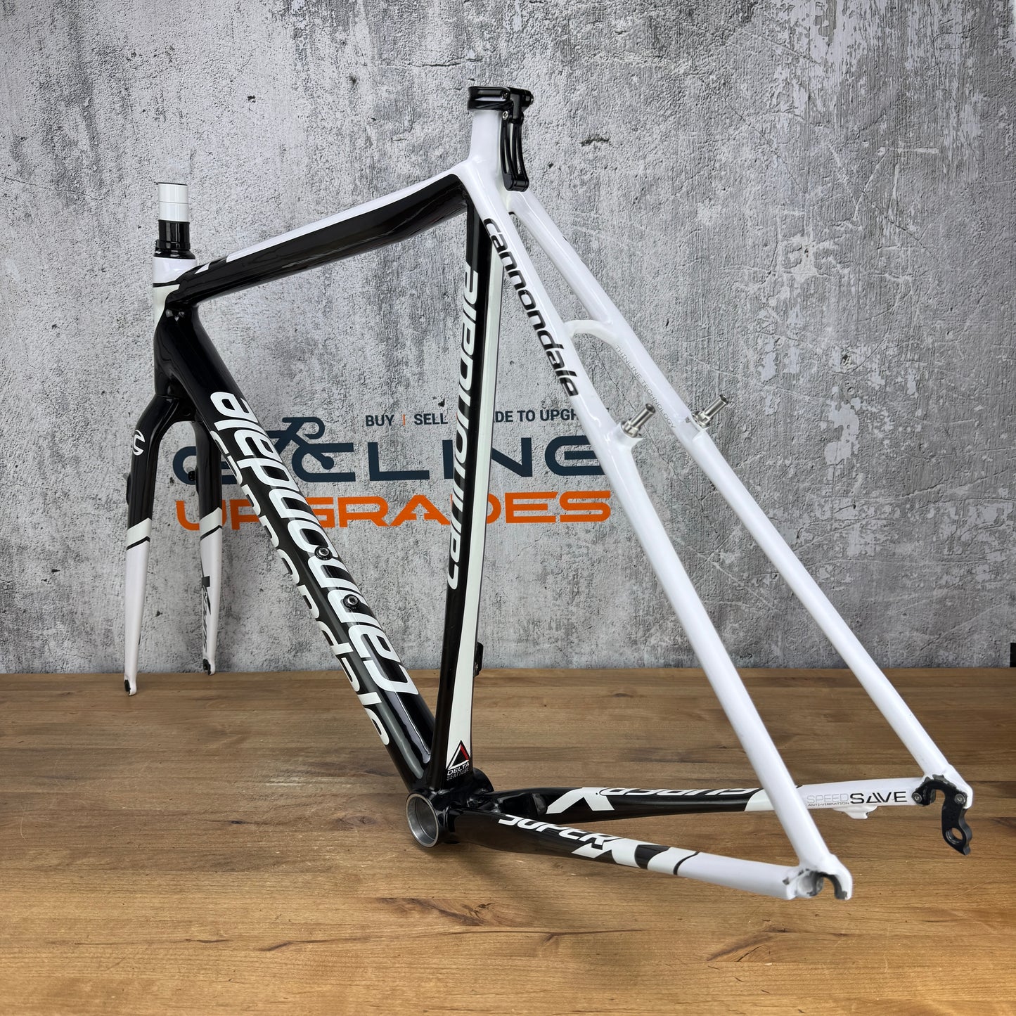 Cannondale 2013 Super X 56cm Rim Brake White/Black CX/Gravel Frameset 1951g
