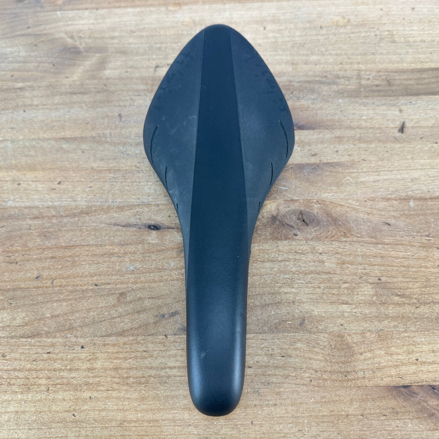 Fizik Arione R1 126mm 7x9mm Braided Carbon Rails Bike Saddle 183g