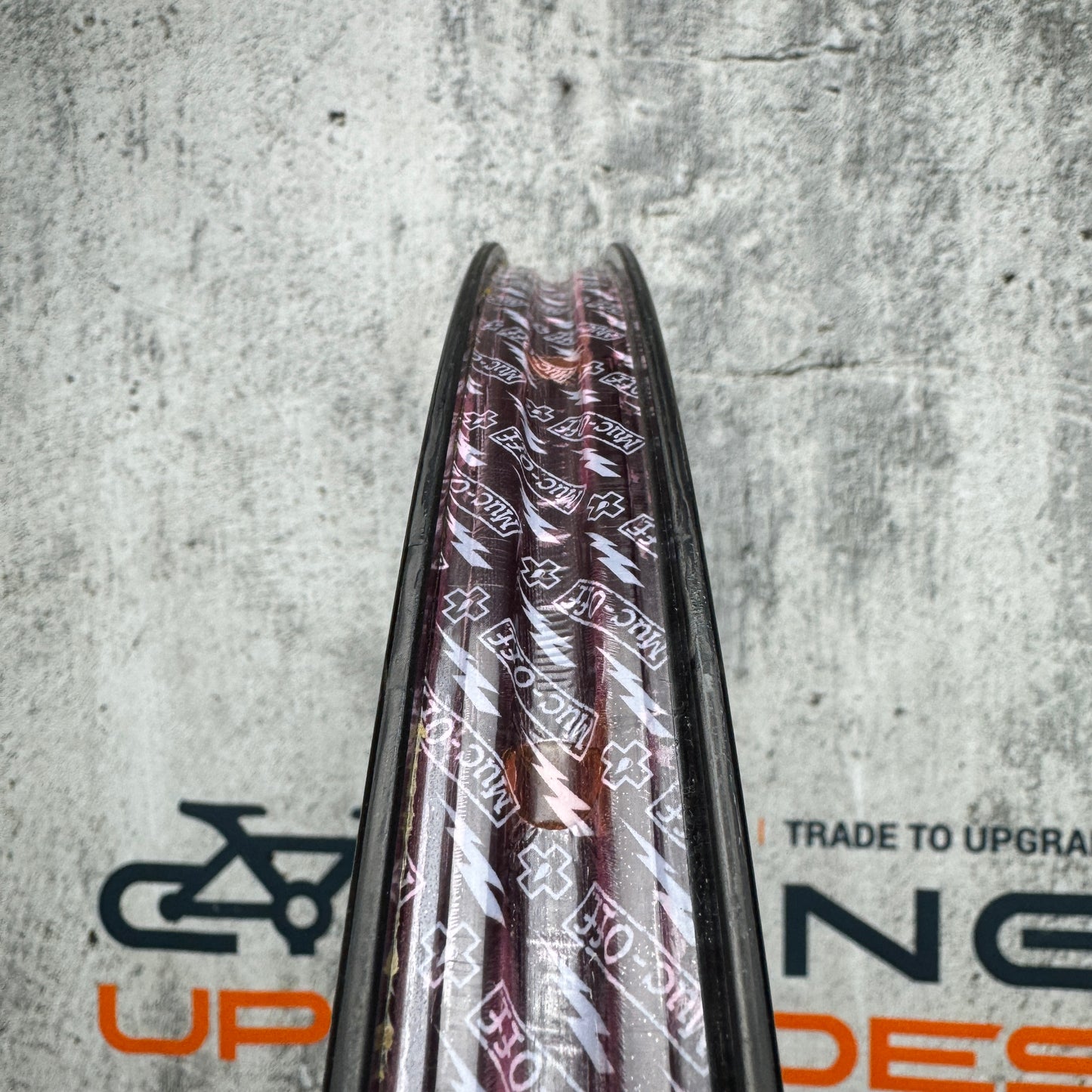 Enve SES 3.4 Carbon Tubeless Hookless Disc Brake Bike Wheelset 700c 1441g