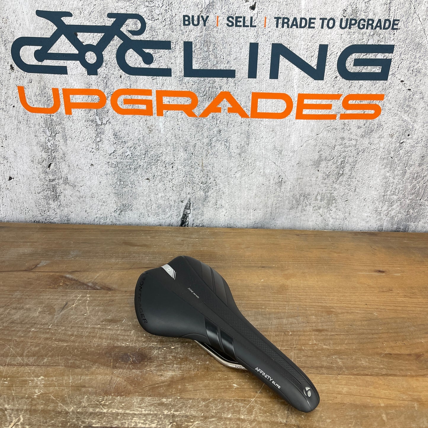 Bontrager Affinity Elite 7x7mm Hollow Titanium Rails 138mm Road Bike Saddle 217g