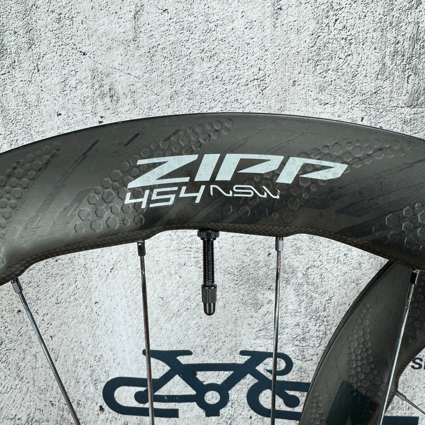Zipp 454 NSW Carbon Tubeless Hookless Disc Brake Wheelset 700c 1431g