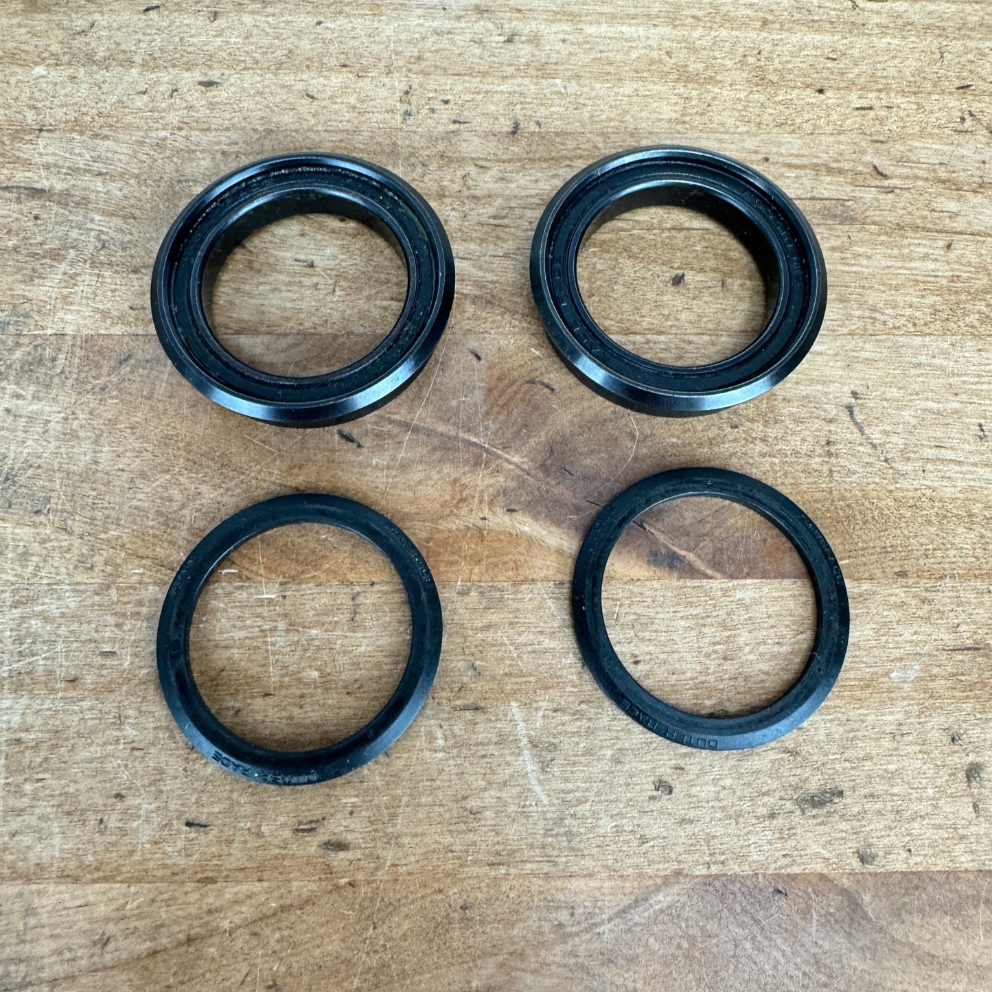Low Mile! Race Face Cinch BB86 Bicycle Bottom Bracket for 30mm Spindles