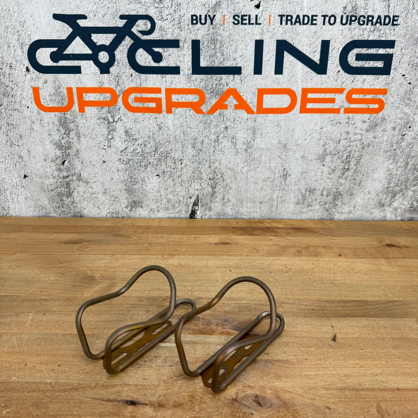 Light Use! Silca Titanium Bourbon Pair Cycling Bike Water Bottle Cages 64g