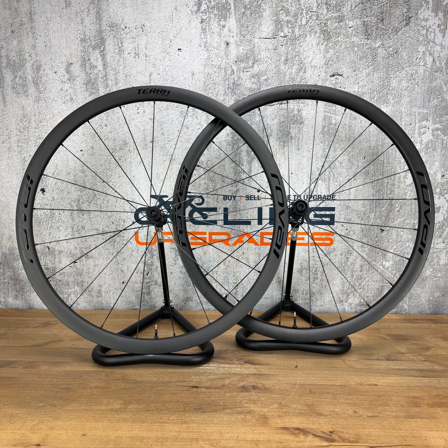 Light Use! Roval Terra CLX II Disc Brake Tubeless Carbon Gravel Wheelset 1267g