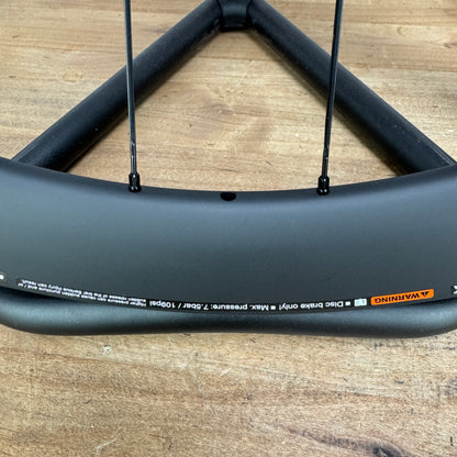 Shimano Dura-Ace C50 WH-R9270 Carbon Tubeless Disc Wheelset 700c 1477g