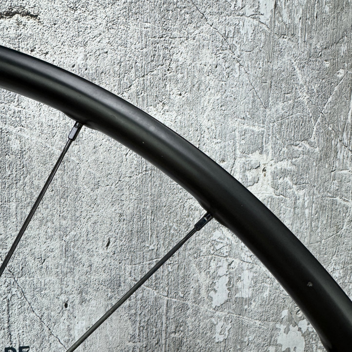 Santa Cruz Reserve 22 Carbon Tubeless Disc Brake Wheelset 700c DT 350 Hubs