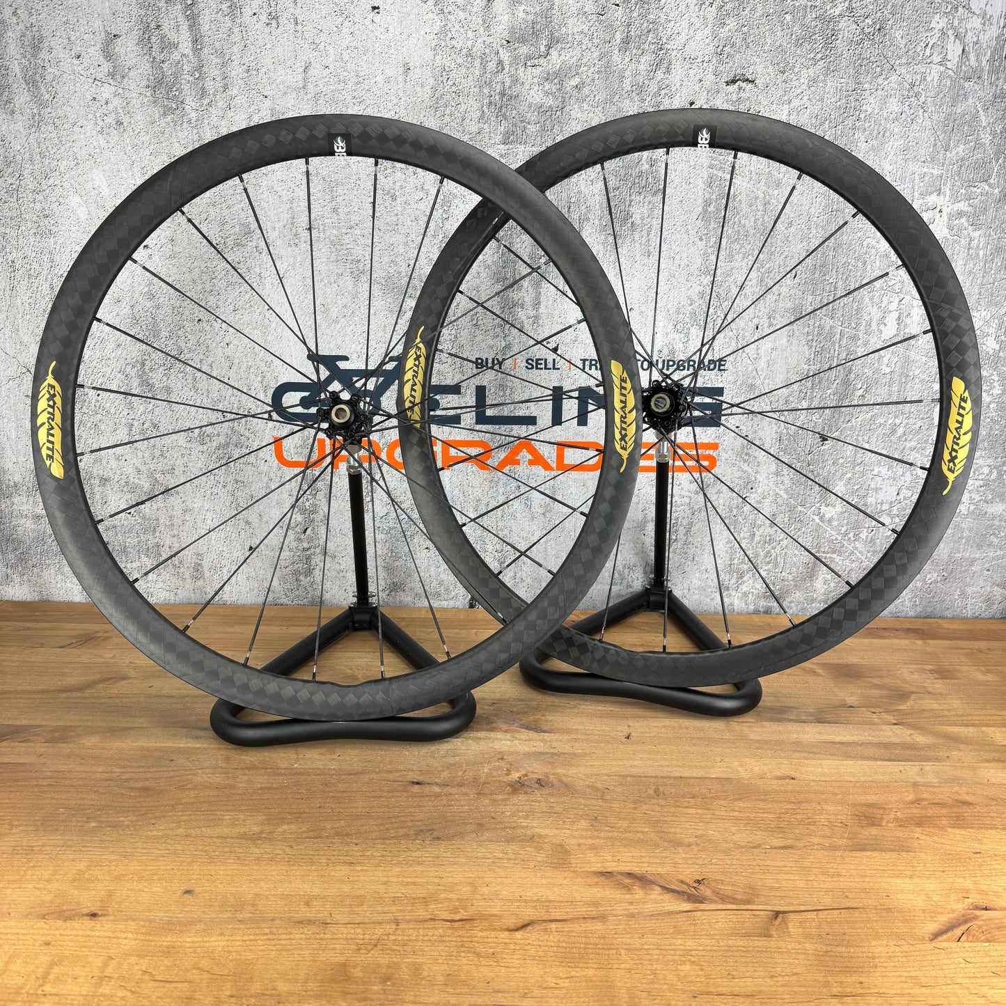 Mint! Extralite CyberDisc 338CS Carbon Tubeless Disc Wheelset Berd Spokes 1037g