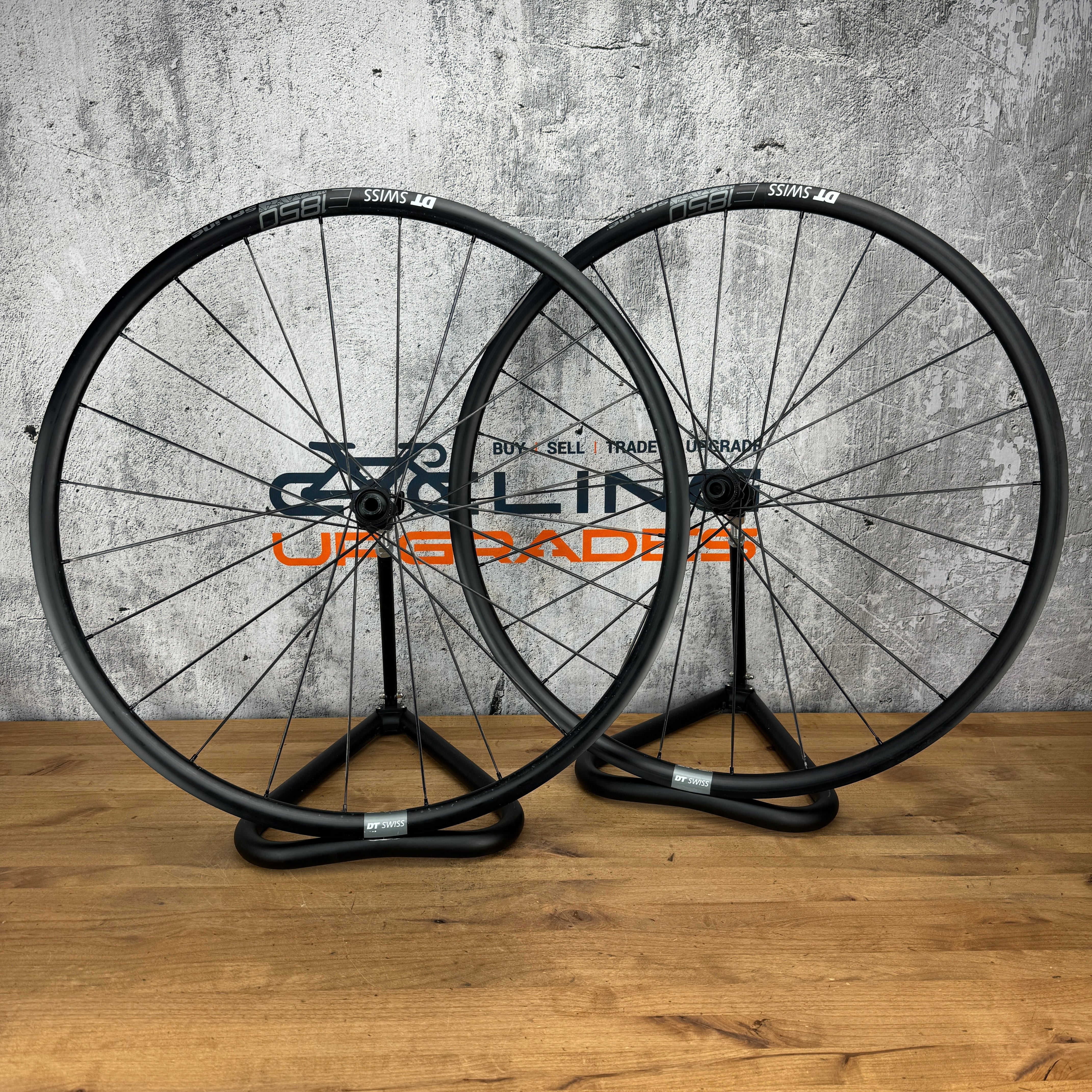 DT Swiss E1850 Spline 23 Alloy Tubeless Disc Brake Wheelset 700c 1818g