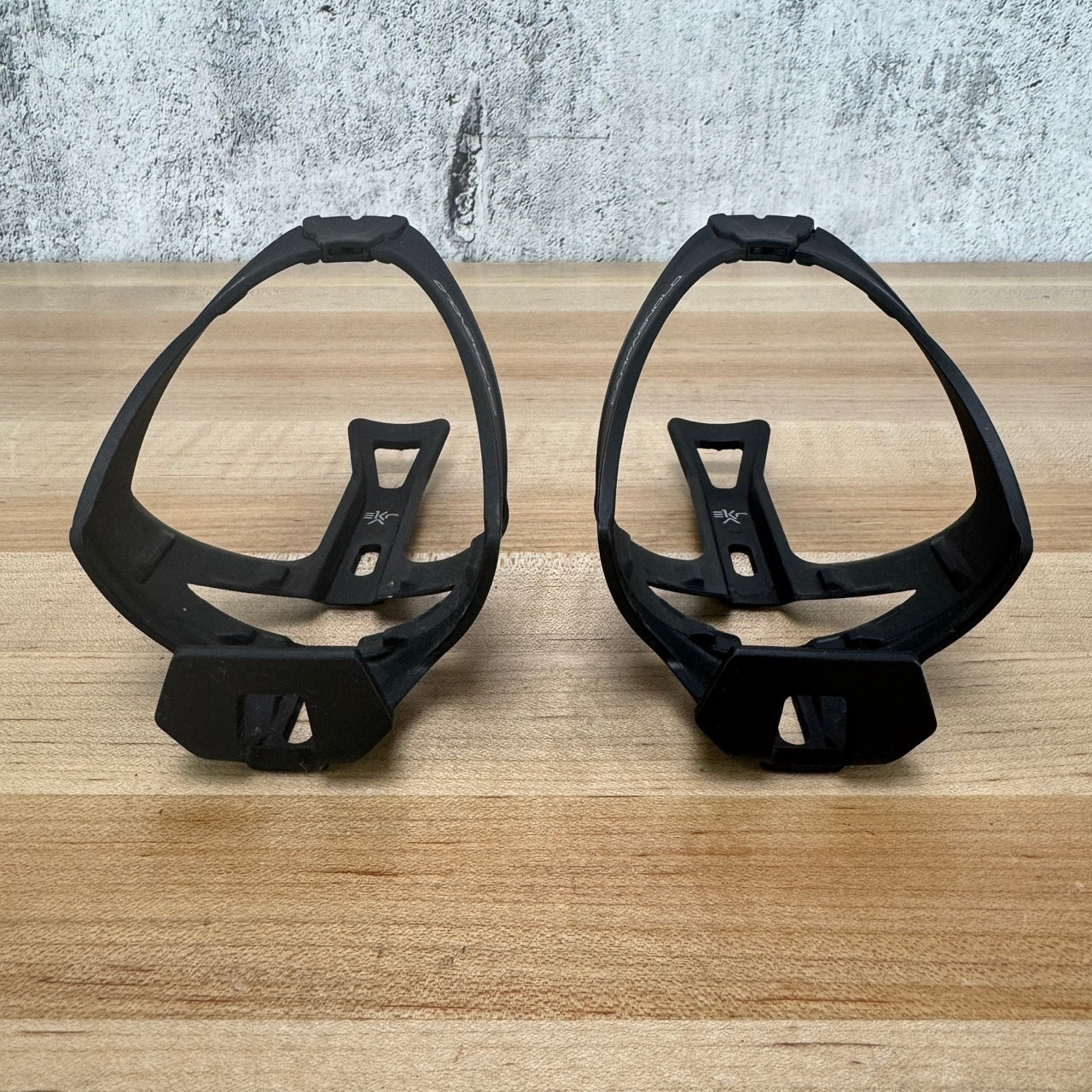 Light Use! Campagnolo Ekar Black Composite Pair Water Bottle Cages 69g
