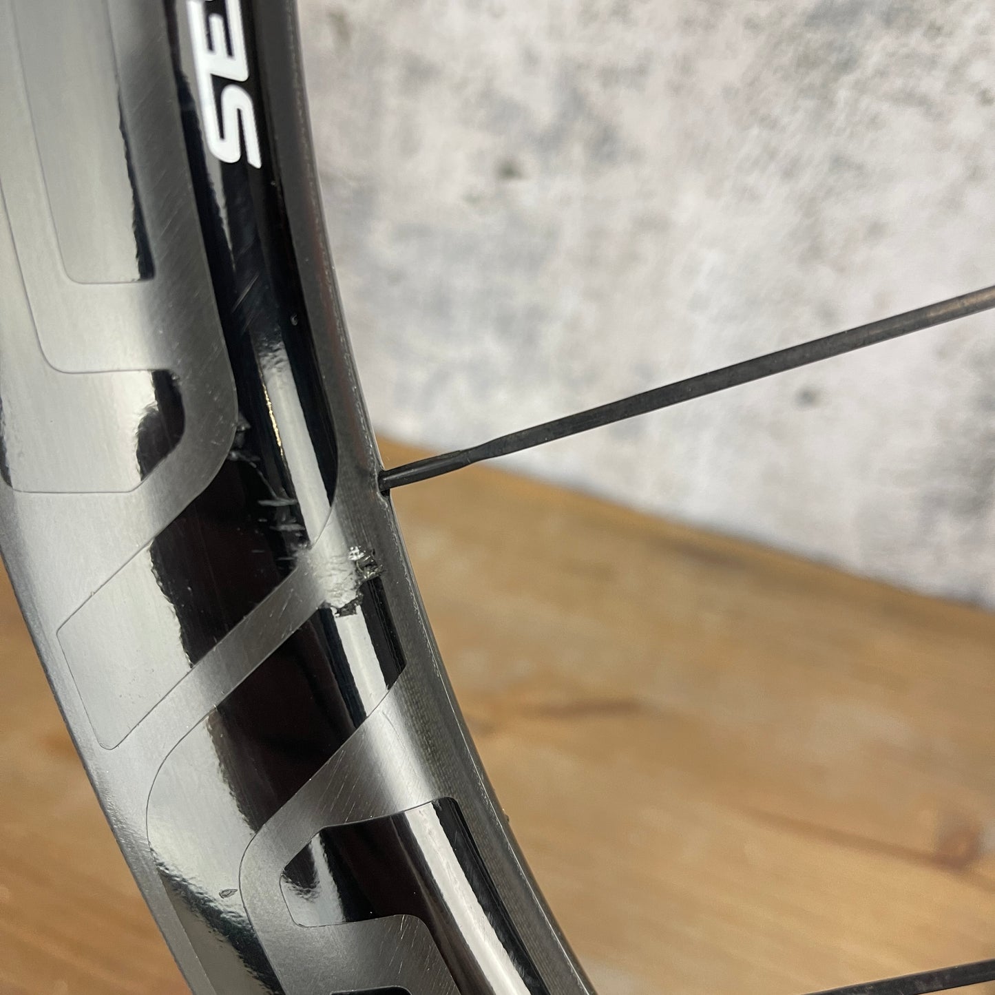 Enve SES 3.4 Carbon Tubeless Road Bike Disc Wheelset 700c 1458g DT 240s Hubs
