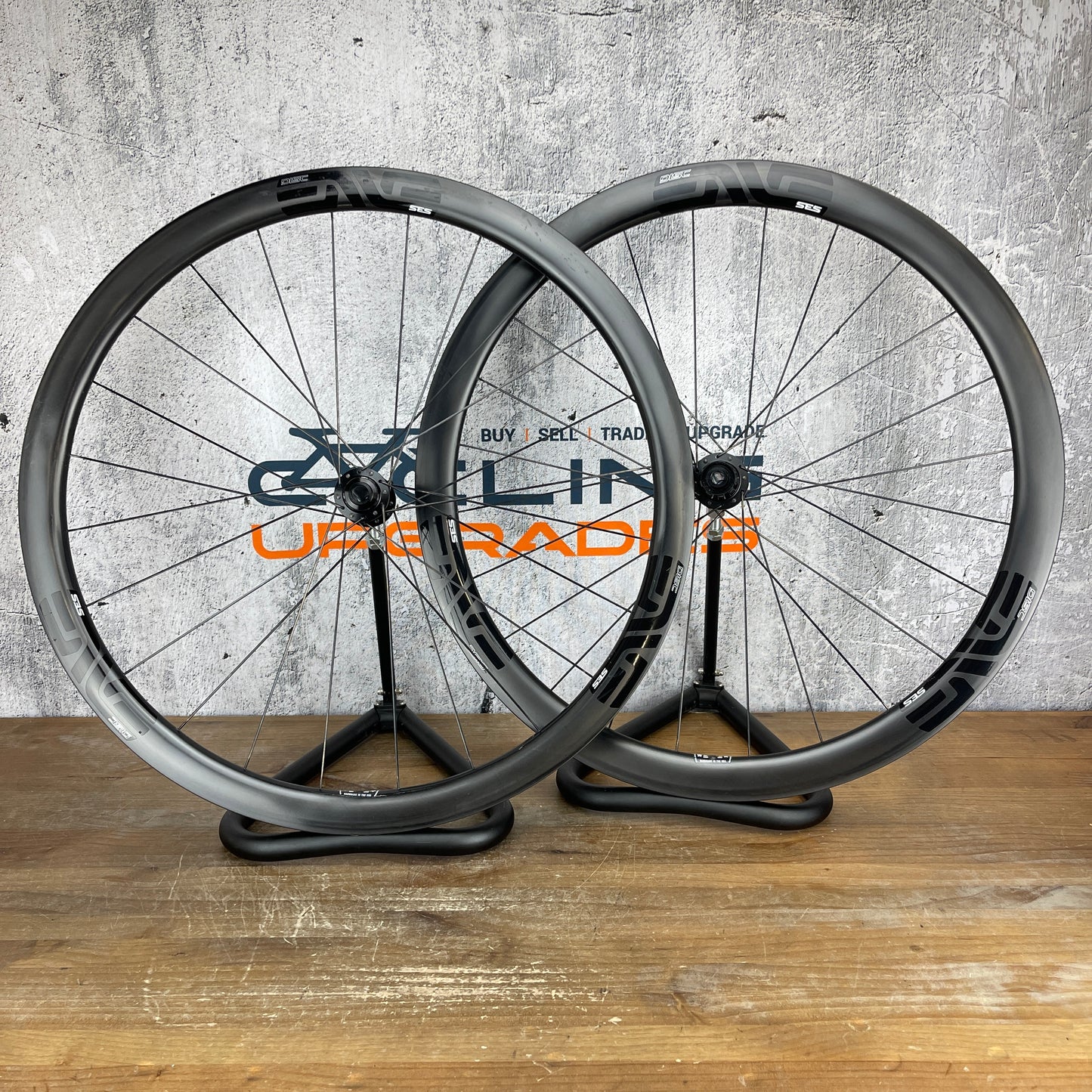 Enve SES 3.4 Carbon Tubeless Road Bike Disc Wheelset 700c 1458g DT 240s Hubs