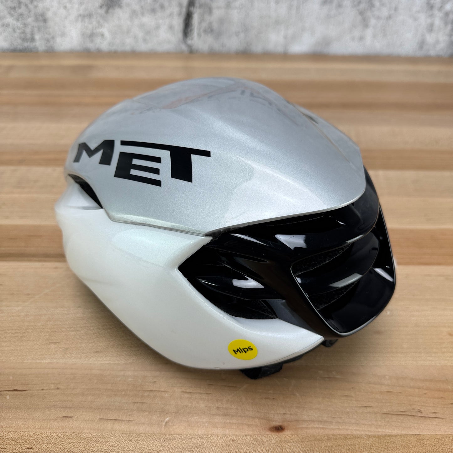 MET Manta MIPS Medium White Holographic/Glossy Cycling Helmet