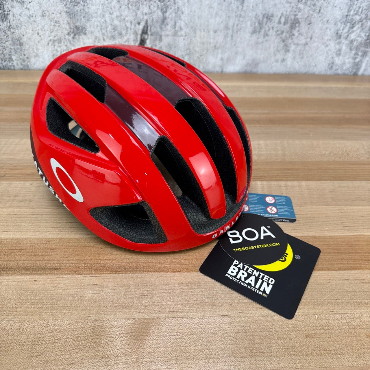 New! Oakley ARO3 Large Katusha-Alpecin Team Edition MIPS Cycling Helmet MSRP $180