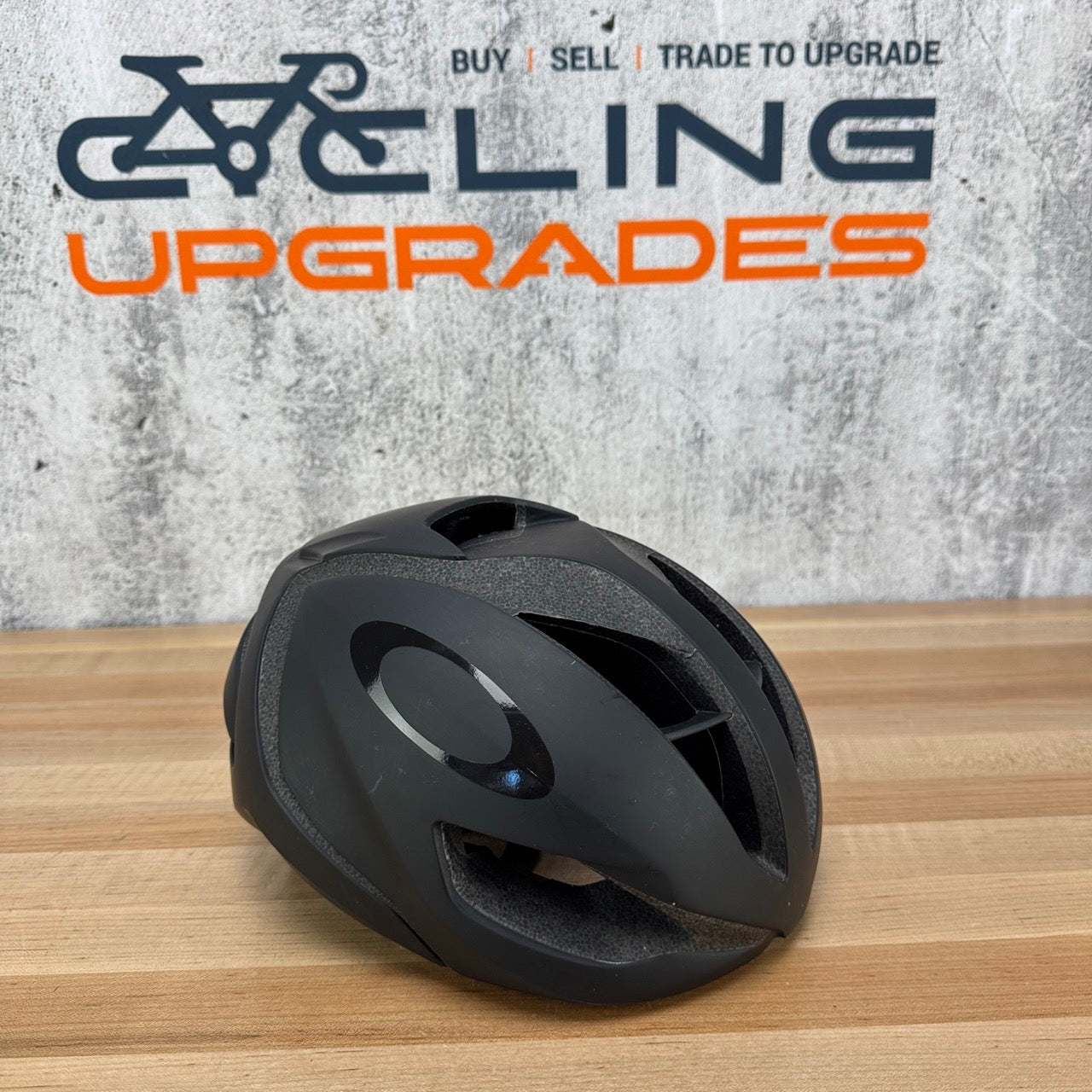 Light Wear Oakley ARO5 XL 58-62cm Matte Black MIPS Cycling Helmet 362g