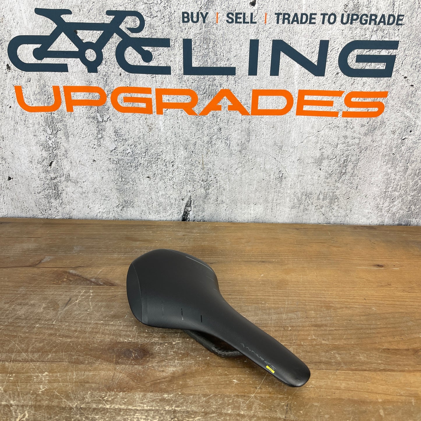 Fizik Antares 00 Mobius 7x10mm Carbon Rails 140mm Road Bike Saddle 139g