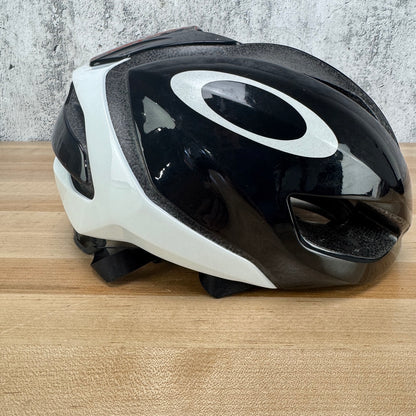 Light Wear Oakley ARO5 XL 58-62cm Gloss Black/White MIPS Cycling Helmet 352g