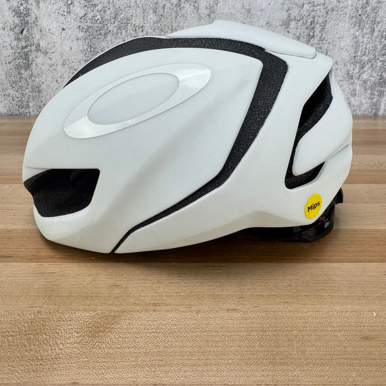 Light Use! Oakley ARO5 XL 58-62cm White MIPS Cycling Helmet 362g