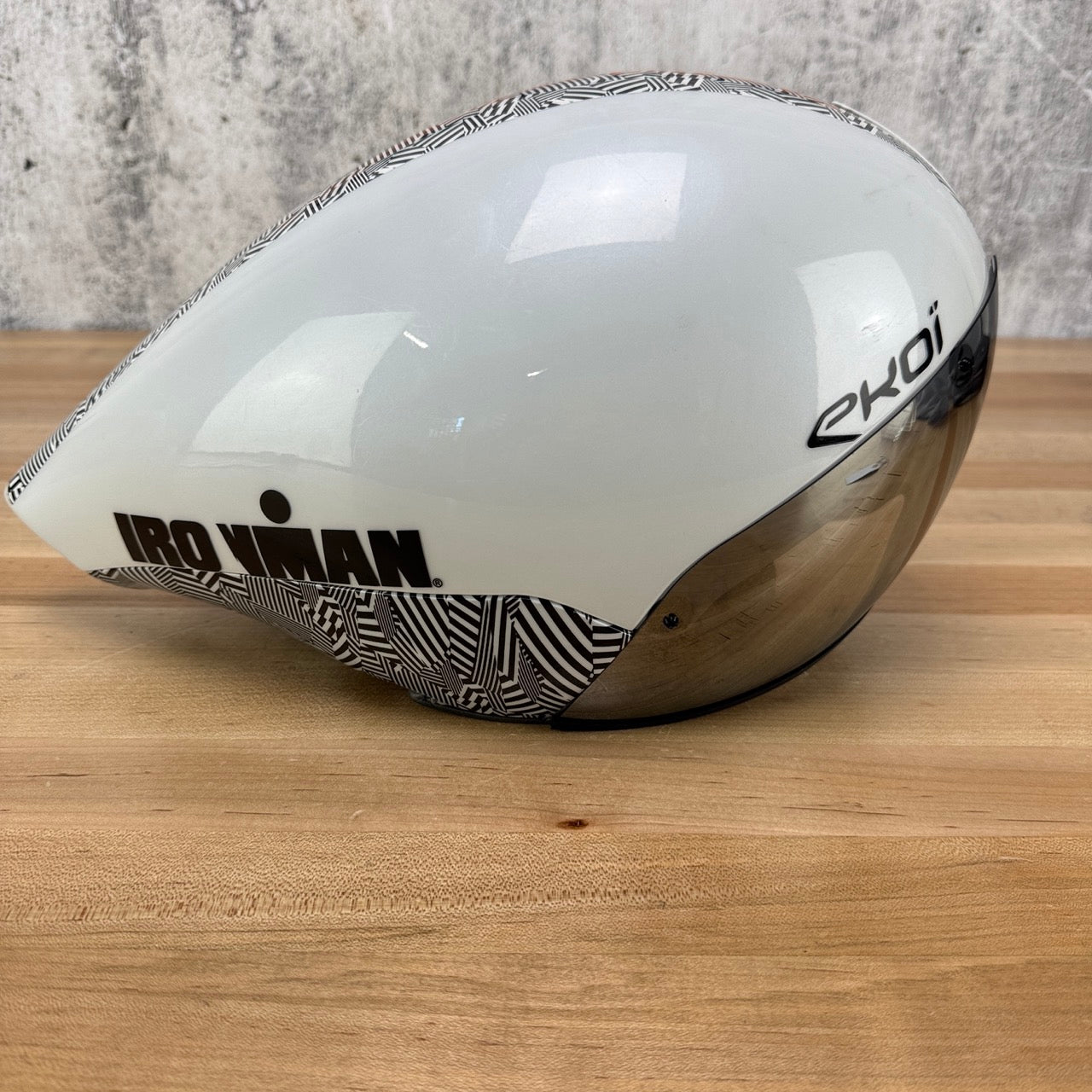 Low Mile! Ekoi Veloce Medium 55-59cm Ironman White TT/Triathlon Cycling Helmet