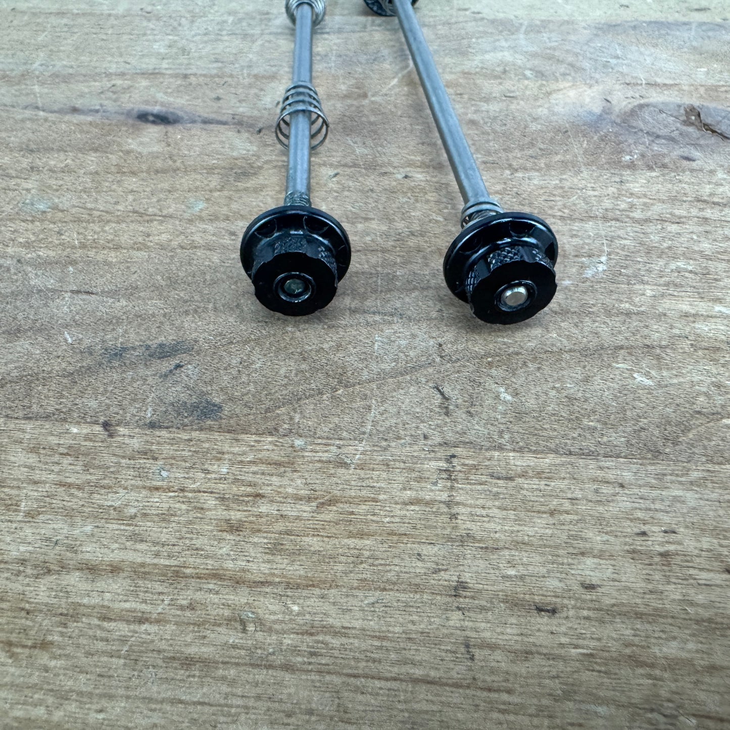 Lightweight Quick Release x 100/130mm Skewers 44g