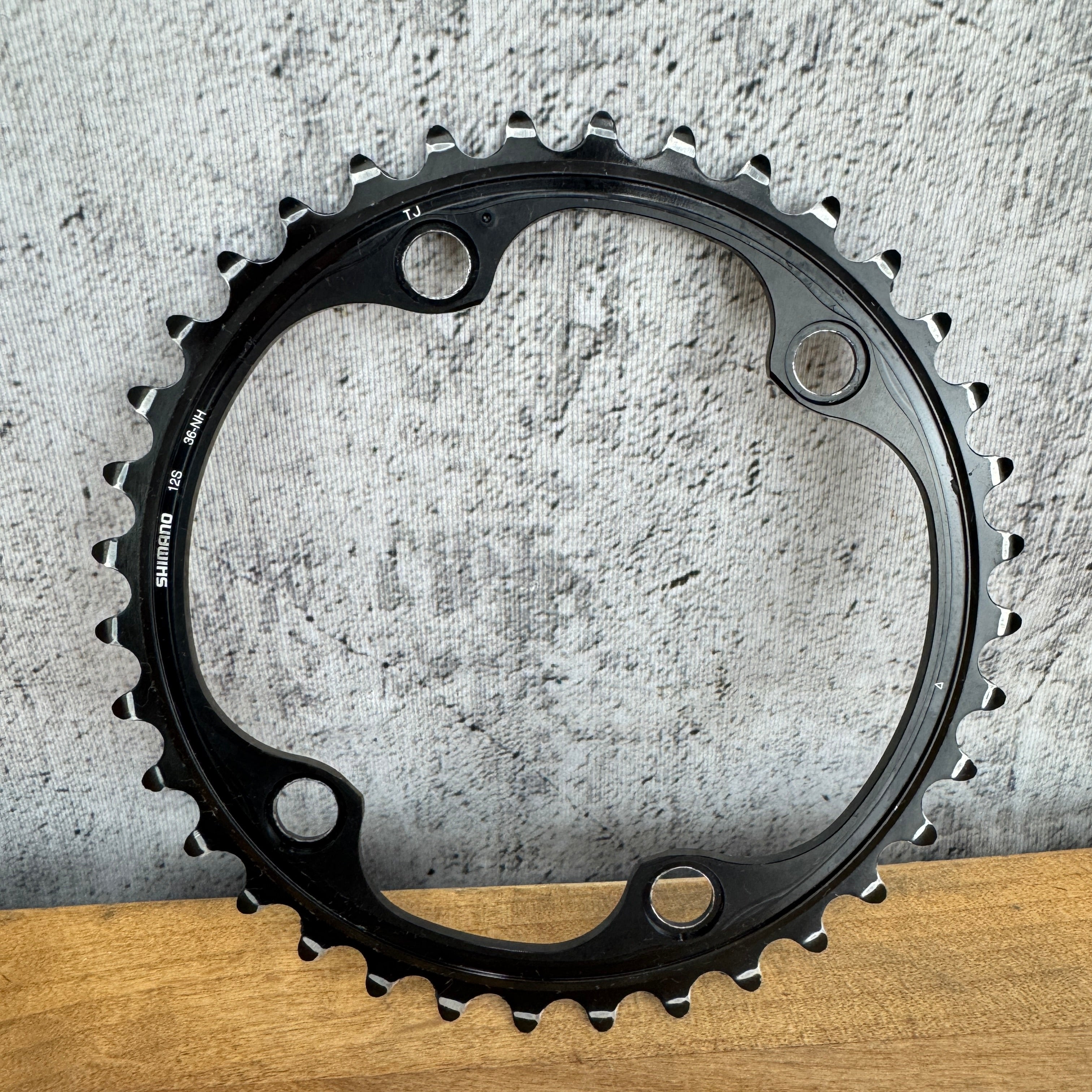 シマノ（SHIMANO）FC-R9200　12S　52T＆36T Shimano Dura-Ace FC-R9200 Crankset - 170mm, 12-Speed, 52/36t