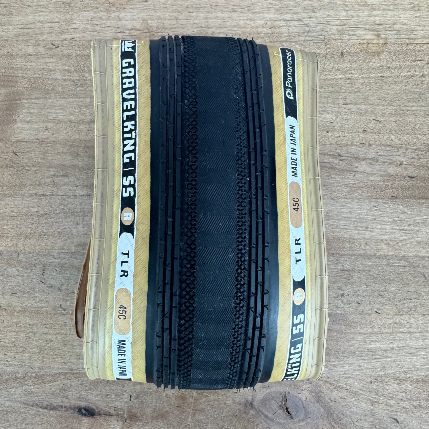 Specialized Pathfinder Pro 700c x 45mm Tubeless Tanwall Pair Bike Tires 988g