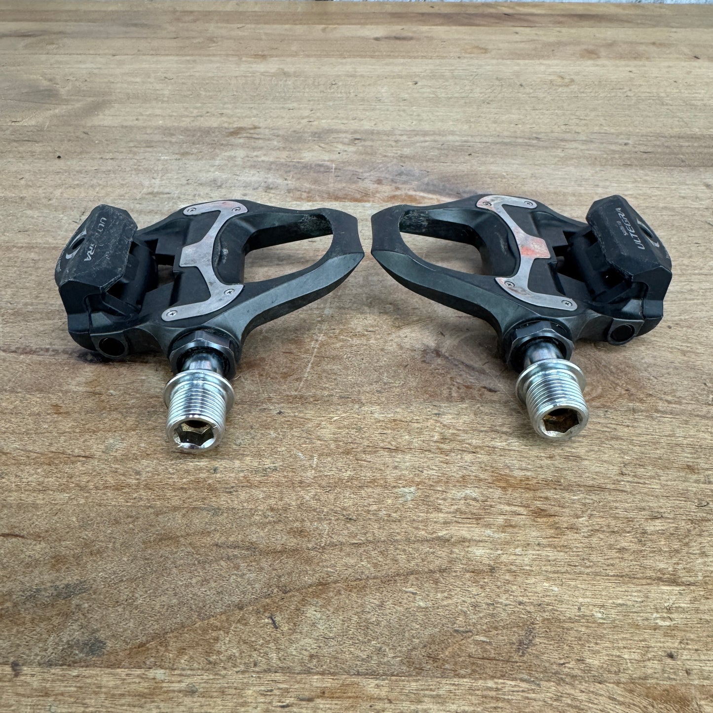 Shimano Ultegra PD-R6800 Carbon Clipless Cycling Bike Pedals 258g No Cleats