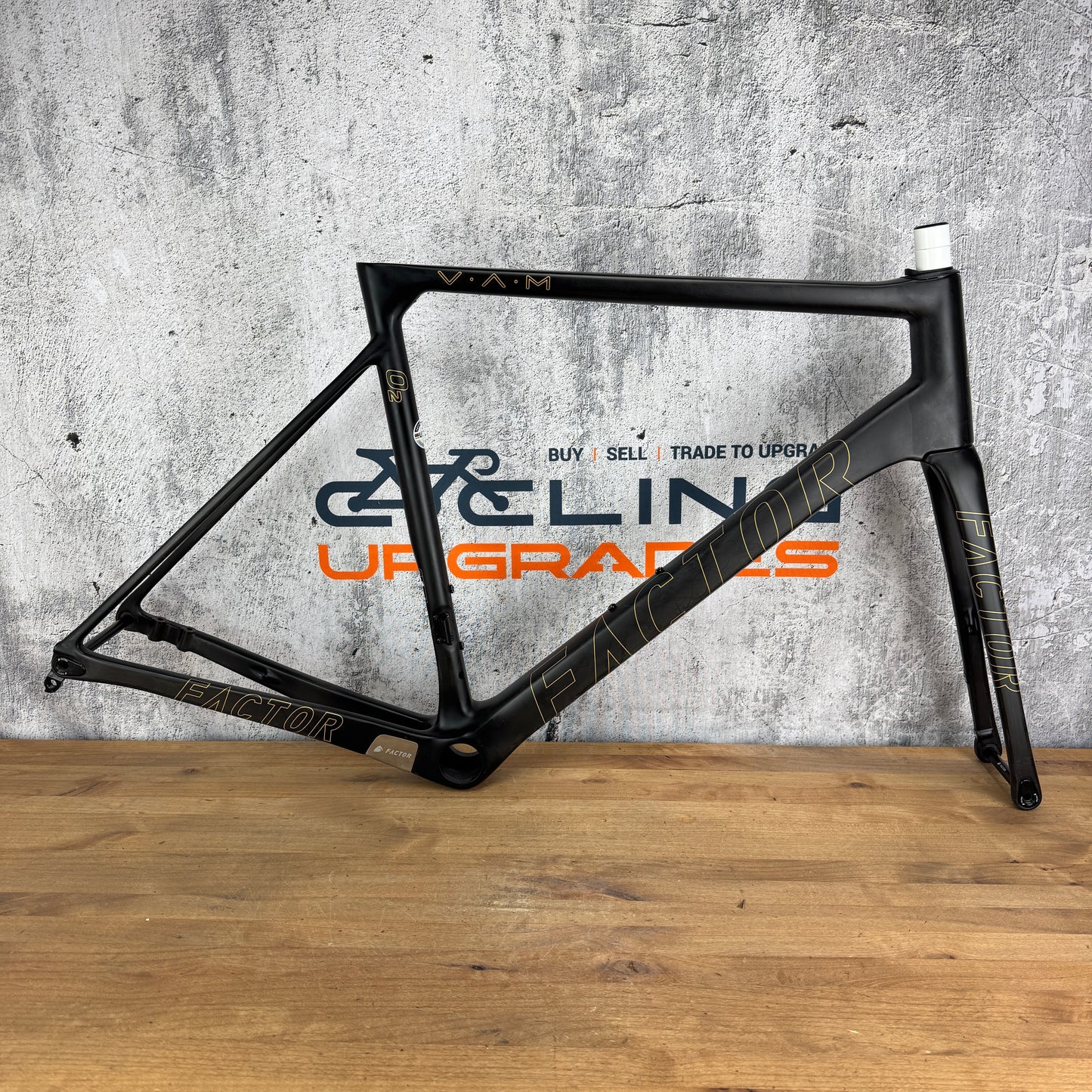Low Mile! 2022 Factor O2 VAM 56cm Carbon Disc Brake Frameset 700c 1297g