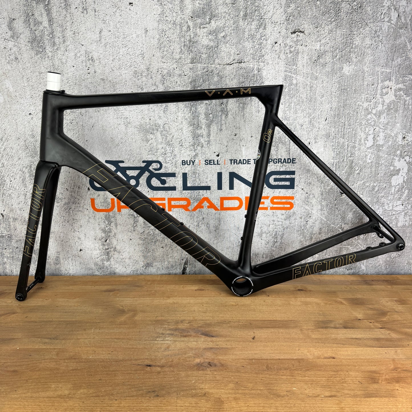 Low Mile! 2022 Factor O2 VAM 56cm Carbon Disc Brake Frameset 700c 1297g