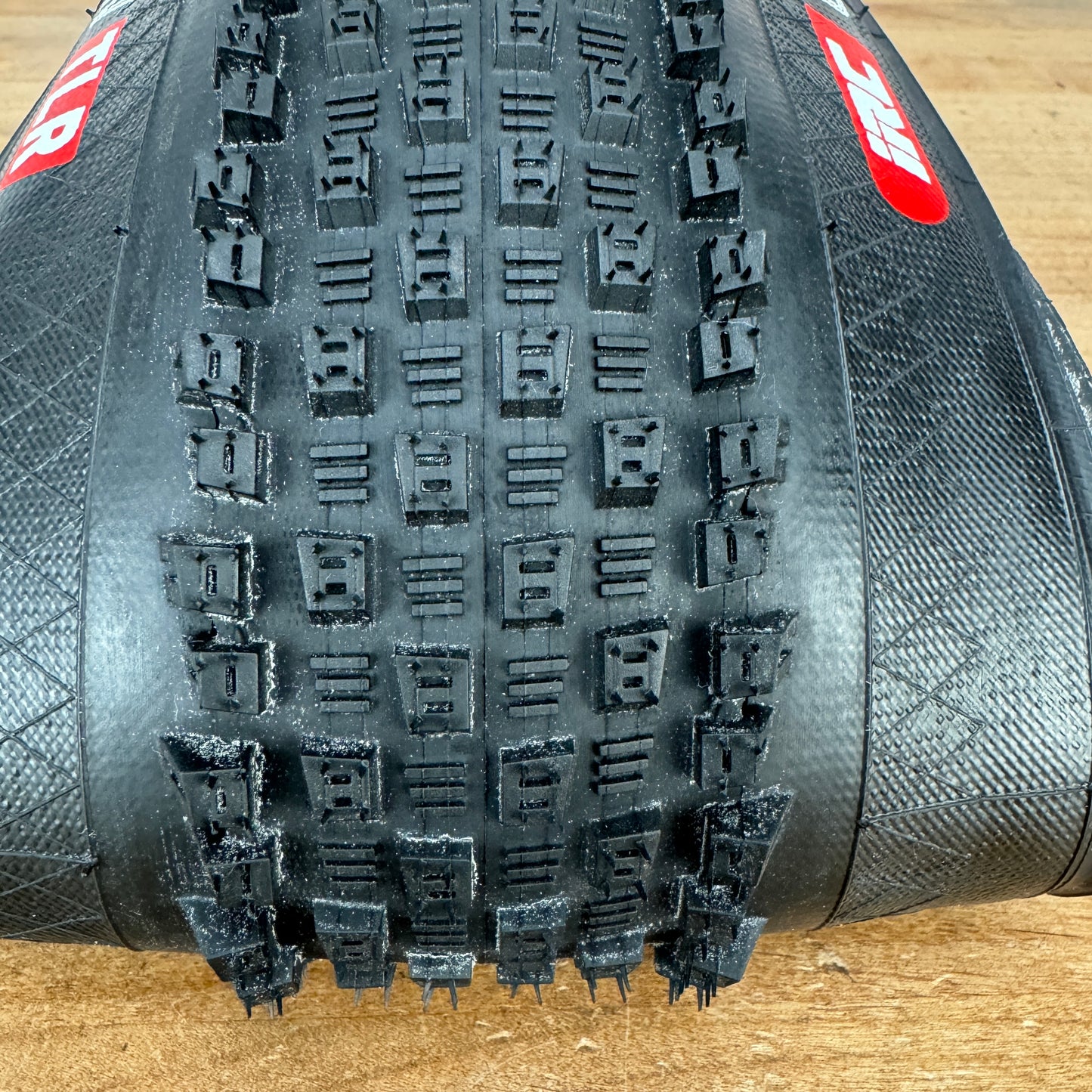 New Takeoff! Single IRC Geo Claw TLR 29" x 2.4" Mountain Bike Tubeless Tire