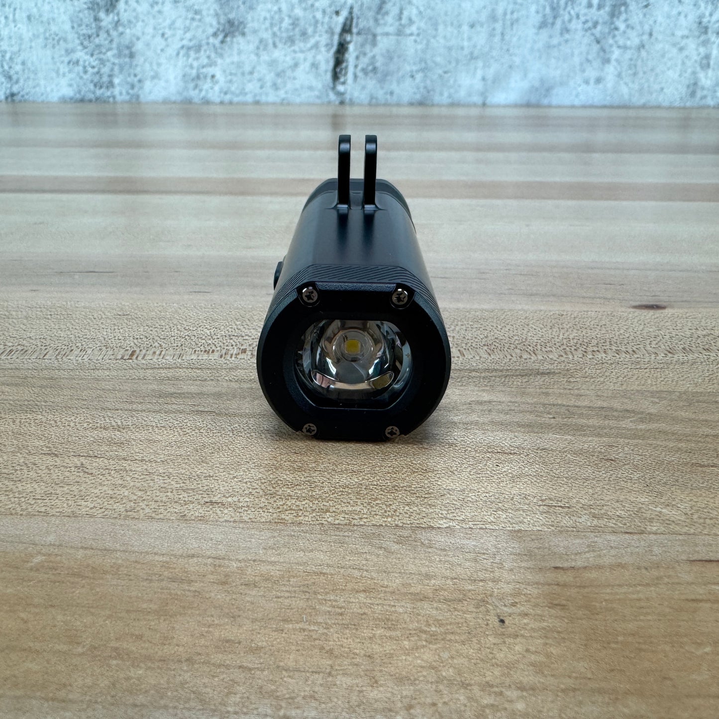 New! Garmin Varia UT800 Smart Bike Headlight MSRP $150