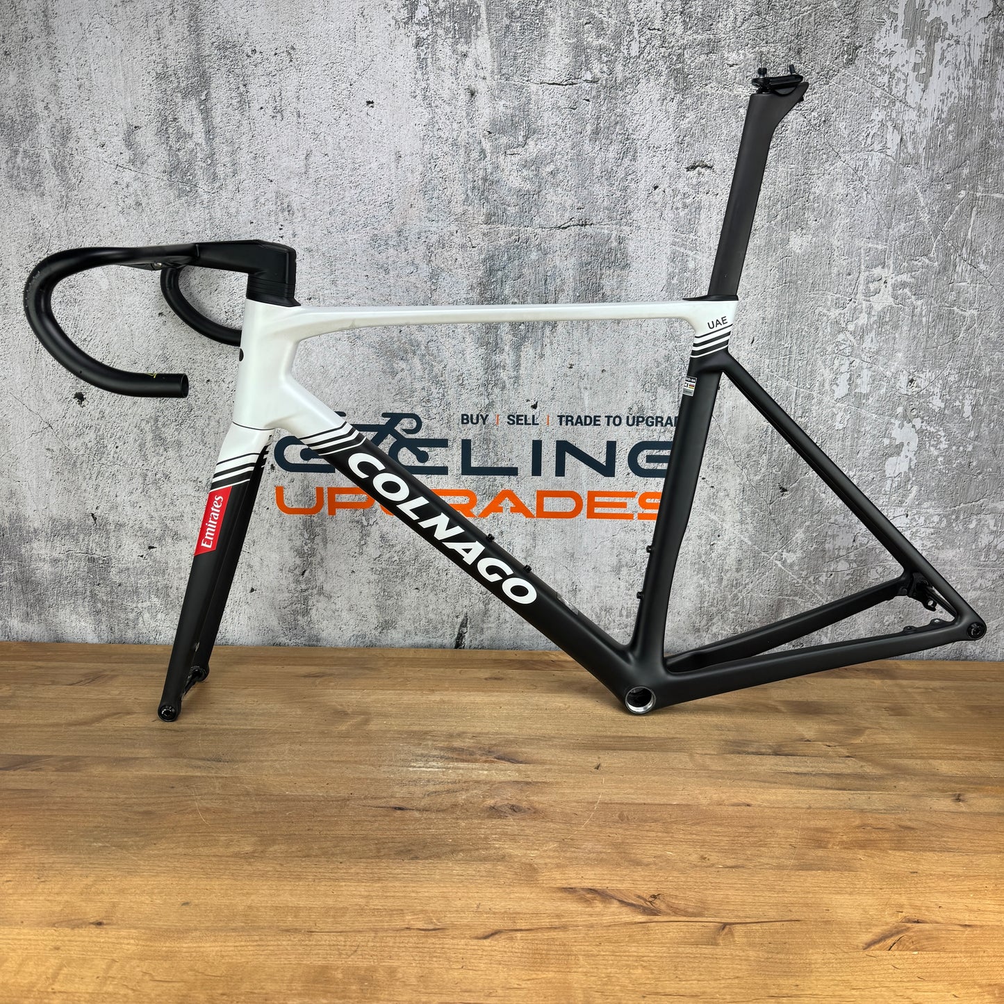 Low Mile! 2025 Colnago V5Rs Size 510 (54.4cm TT) Carbon Disc Frameset 700c 1845g