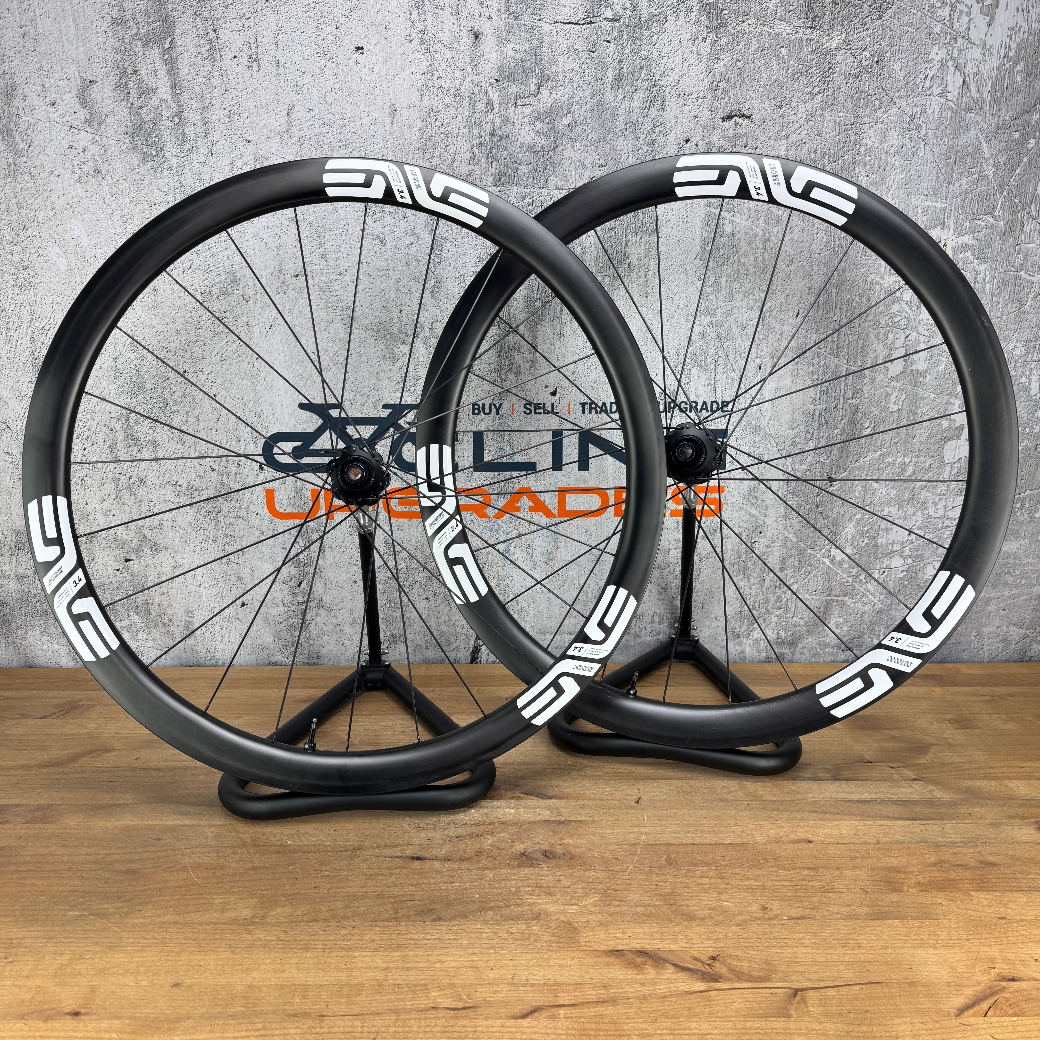 Low Mile! Enve SES 3.4 Carbon Tubeless Hookless Disc Wheelset 700c