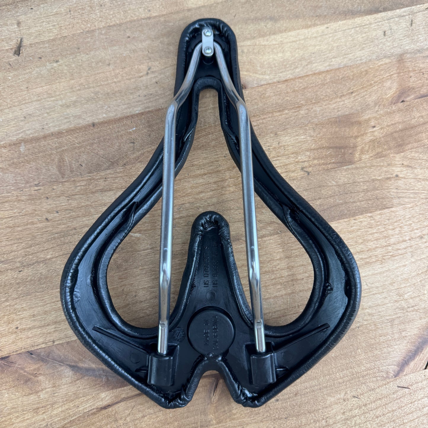 New! Infinity Elite E2 Black Leather 7x7mm Stainless Rails Comfort Bike Saddle