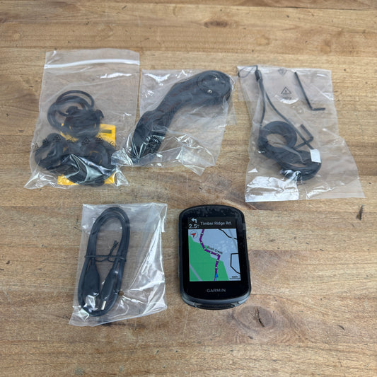 New! Garmin Edge 540 GPS Cycling Computer w/ Accessories 81g MSRP $350
