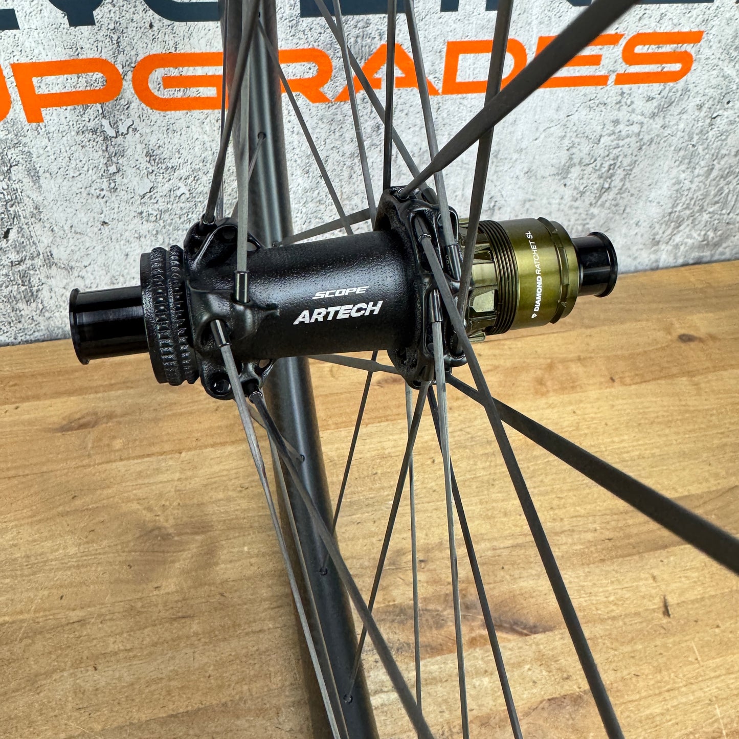 Ridden Once! Scope Artech 4.A Carbon Tubeless Disc Wheelset 700c 1199g