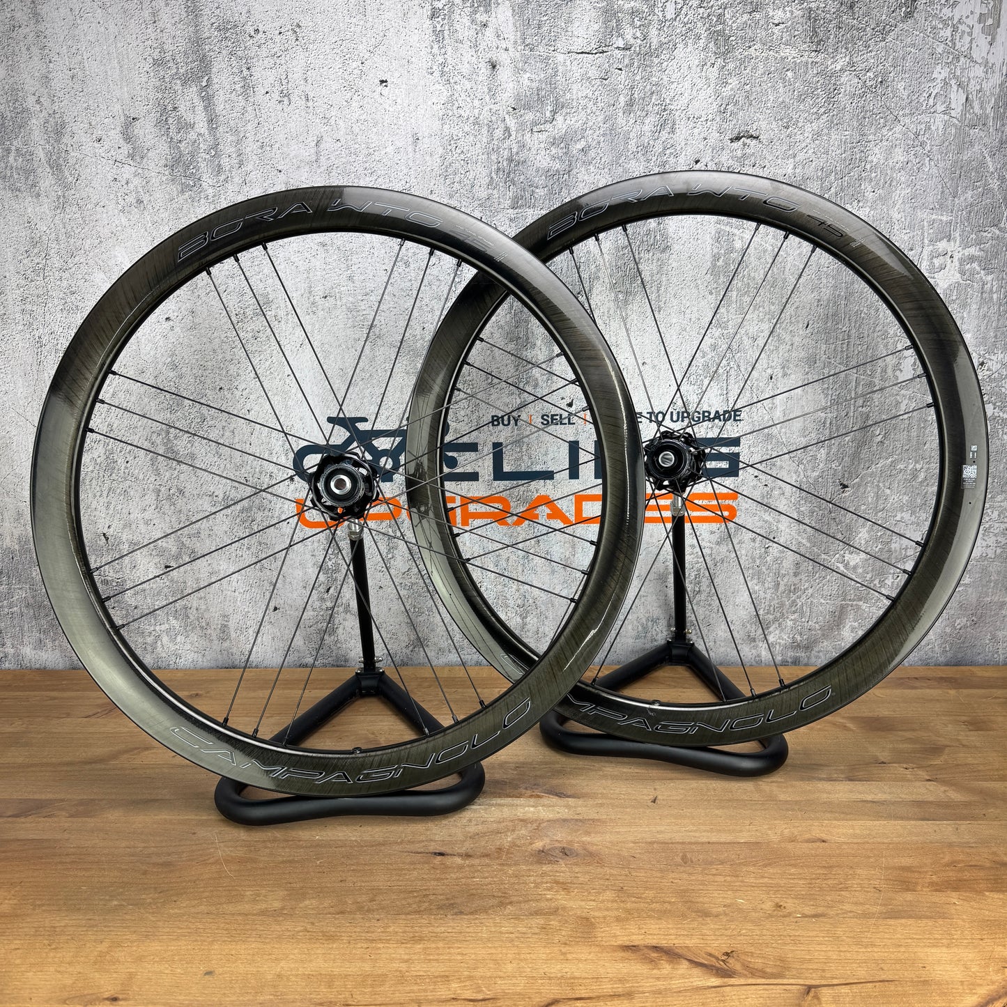 Campagnolo Bora WTO 45 Carbon Tubeless 2-Way Fit Disc Wheelset 700c 1575g