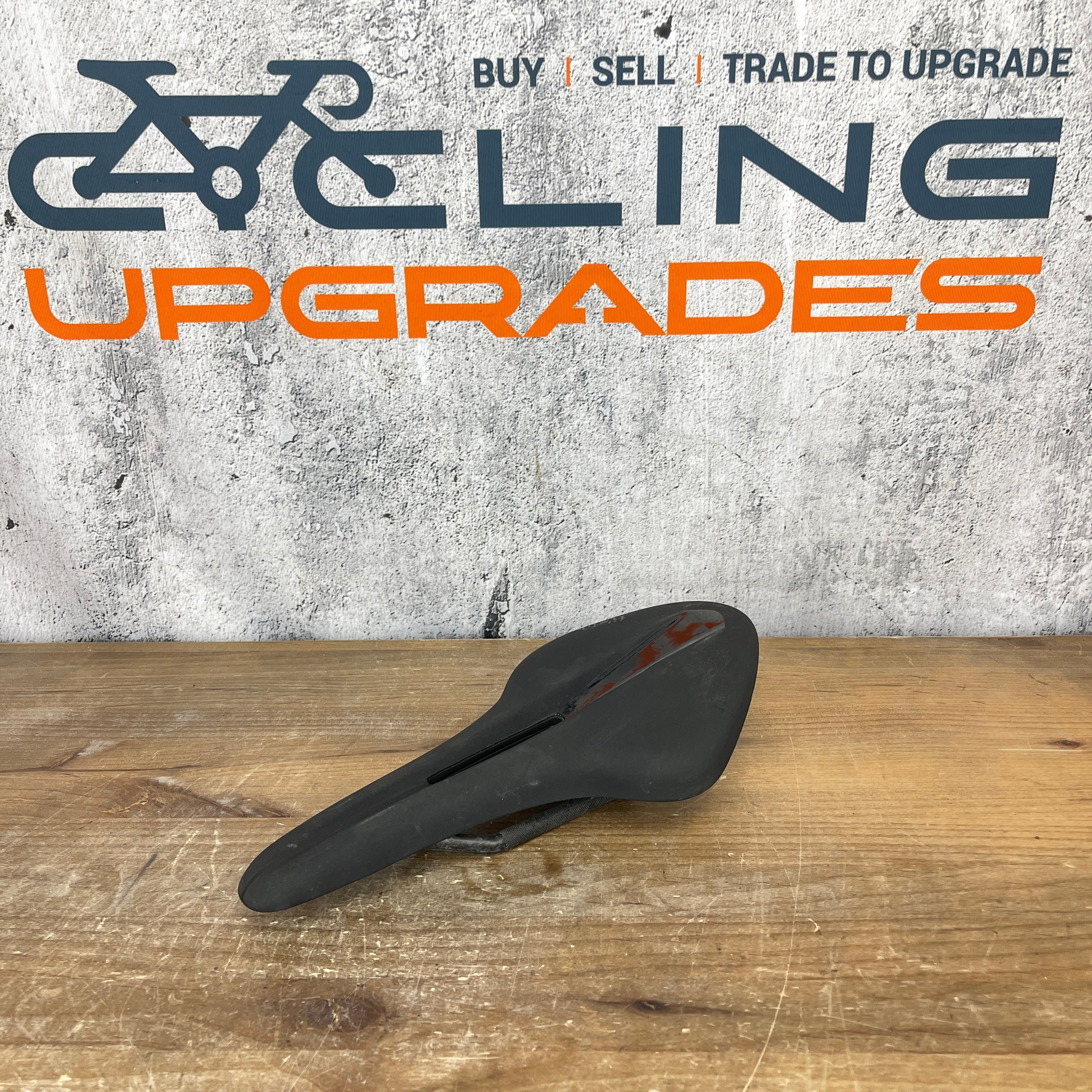 Fizik Arione R1 Large 142mm 7x9mm Carbon Rails Road Bike Saddle 205g CyclingUpgrades
