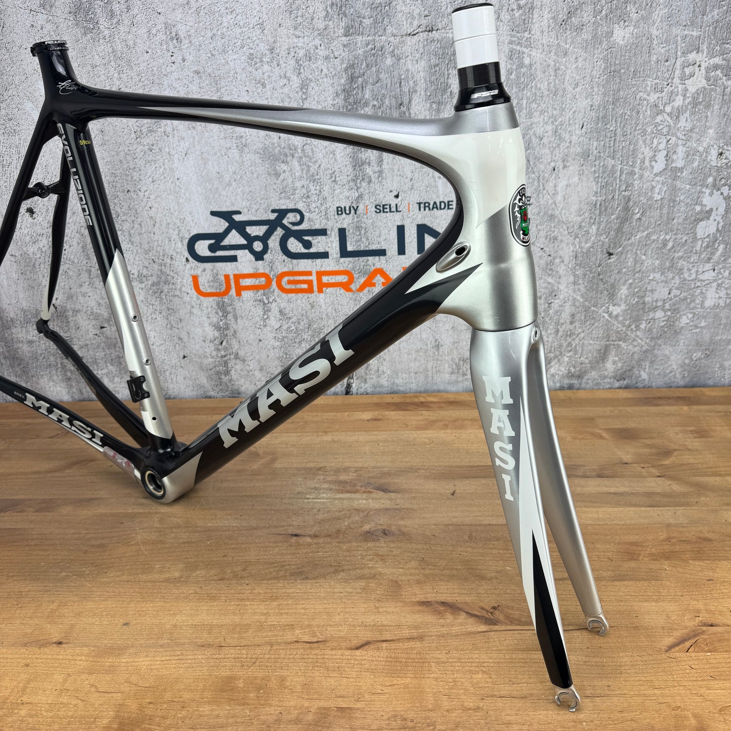 Masi Evoluzione T-700 59cm Rim Brake Carbon Frameset 700c 1951g