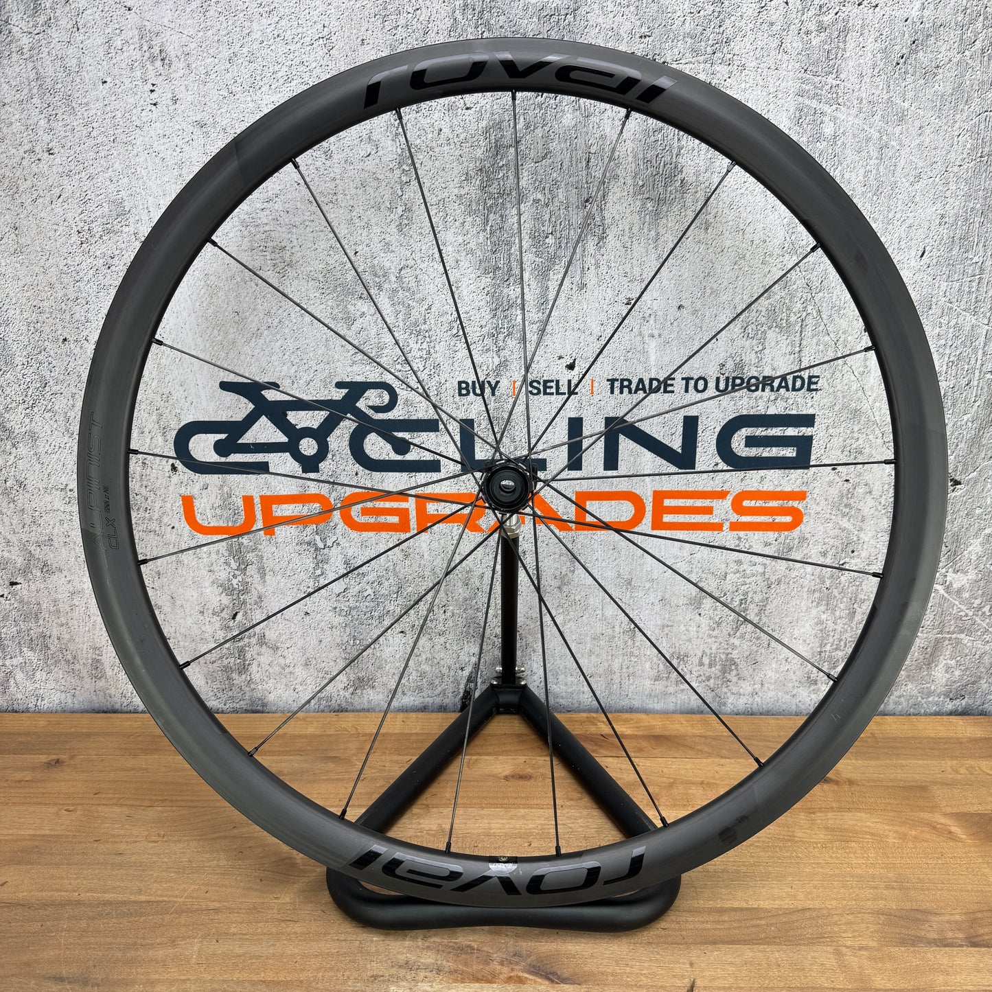 Roval Alpinist CLX II Carbon Tubeless Disc Front Wheel 700c DT 180 Ceramic 567g