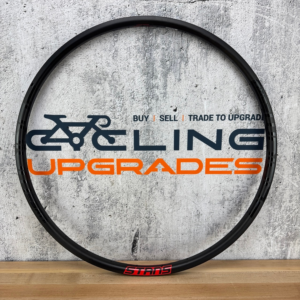 Light Use! Stans No Tubes Podium SRD 28h Disc Tubeless XC MTB Bike Carbon Rim