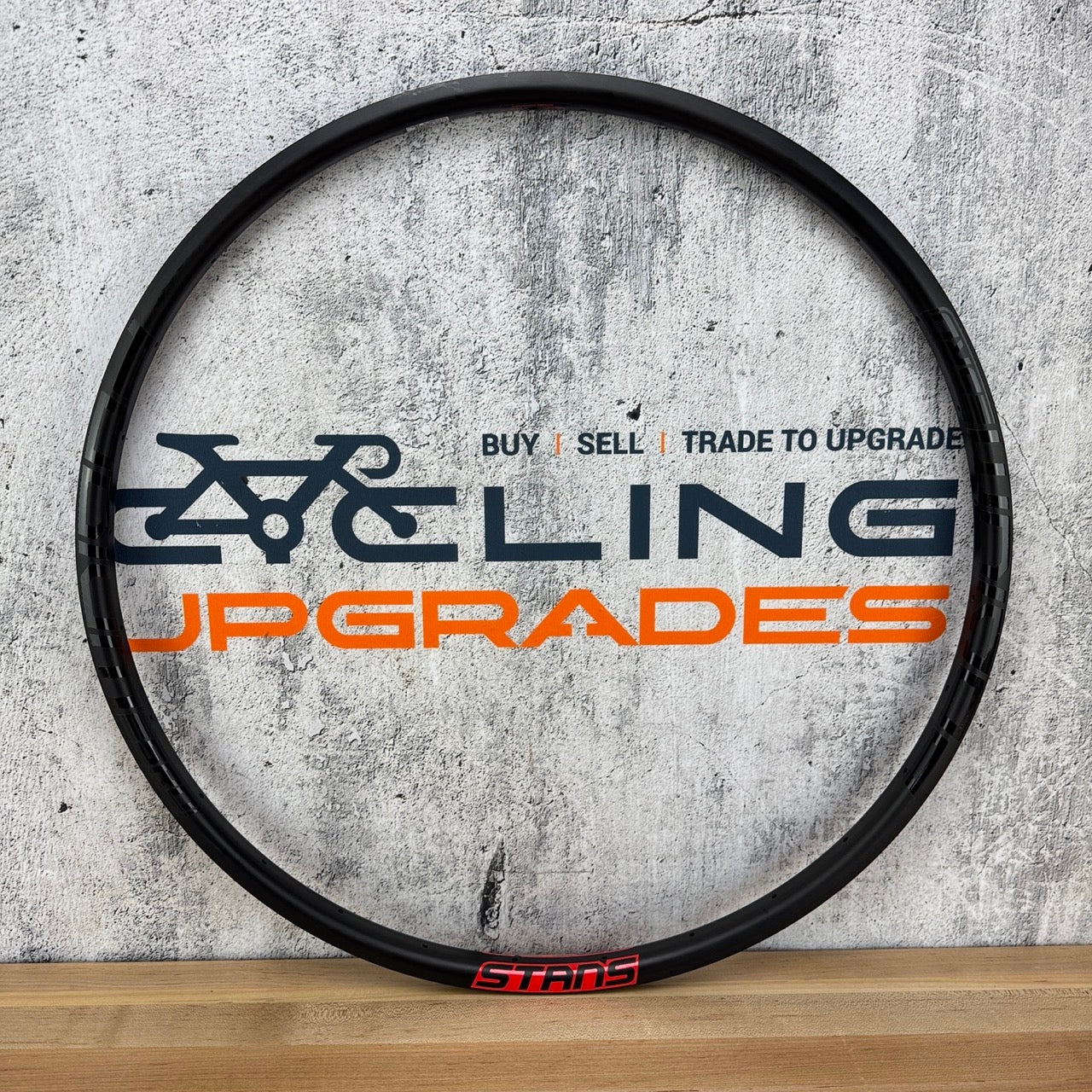 Light Use! Stans No Tubes Podium SRD 28h Disc Tubeless XC MTB Bike Carbon Rim