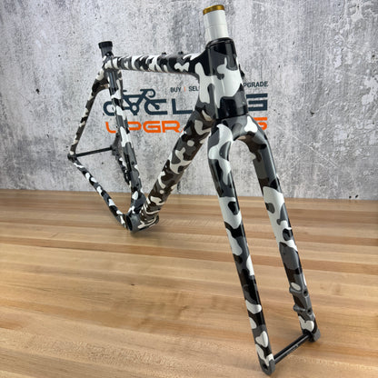 Open U.P. Small Black Magic Paint White Camo Disc Carbon Gravel Frameset 1550g