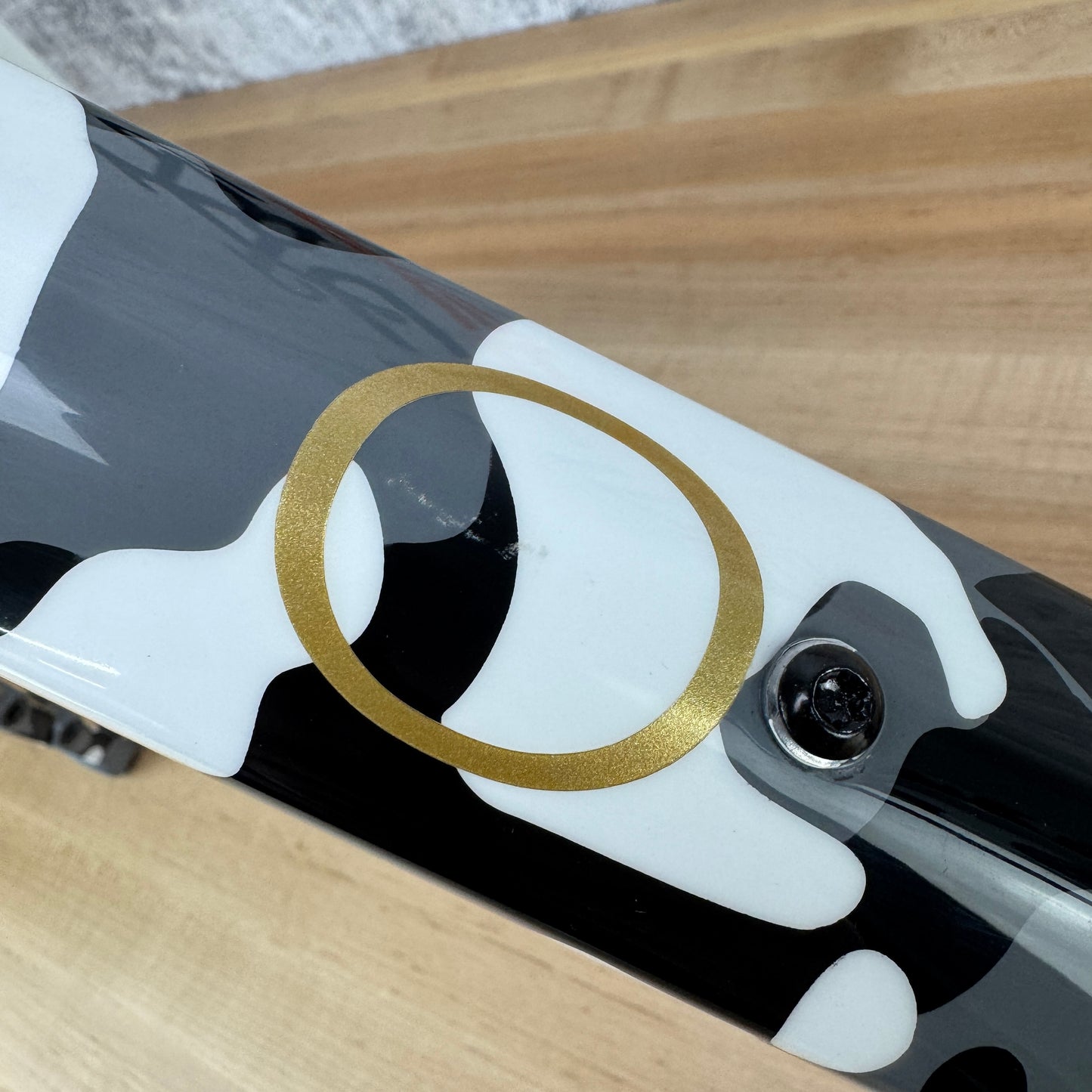 Open U.P. Small Black Magic Paint White Camo Disc Carbon Gravel Frameset 1550g