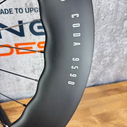 Mint! Princeton CarbonWorks Coda 9590 Carbon Tubeless Disc Front Wheel 700c 864g