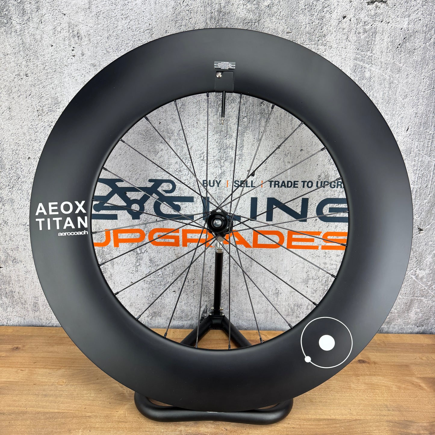 Ridden Once! Aero Coach Aeox Titan Carbon Tubeless Disc Front Wheel 700c 1033g