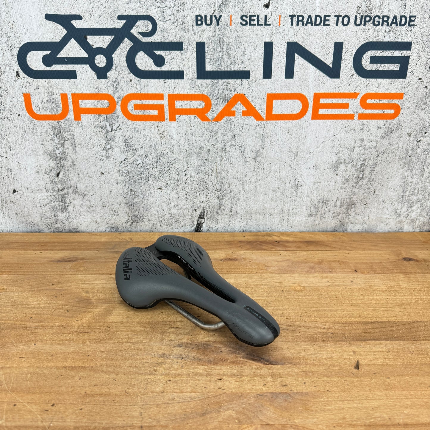 Selle Italia Flite Boost Gravel Superflow L3 145mm 7x7mm Titanium Rails Grey Saddle