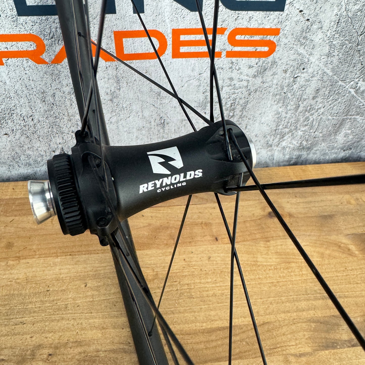 Mint! Reynolds Blacklabel G700 Pro Carbon Tubeless 700c Industry 9 Torch Wheelset