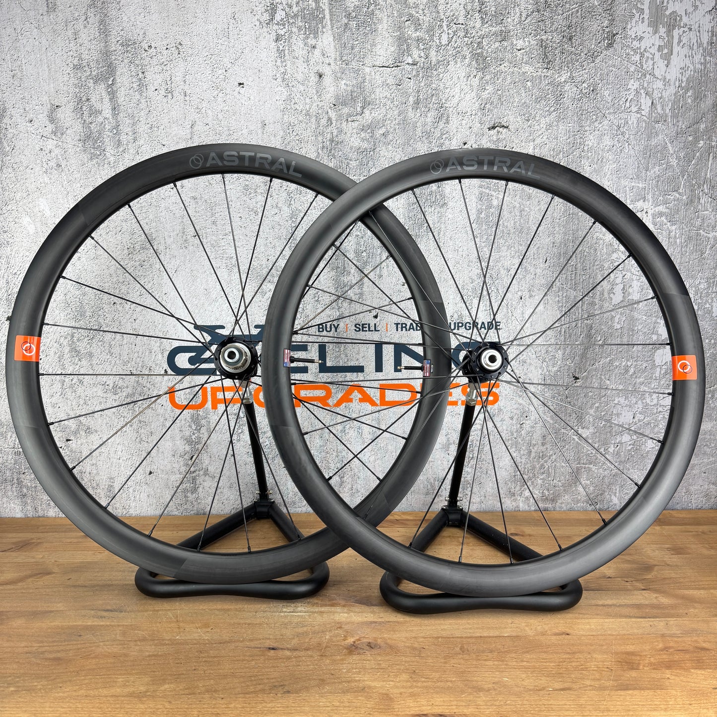 Mint! Astral Luna Approach Carbon Tubeless Disc Brake 700c Bike Wheelset 1615g