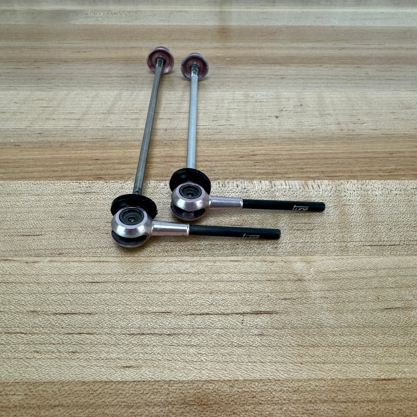 Tune DC130 Pink 100/130mm Lightweight Carbon Quick Release Bike Skewers 34g
