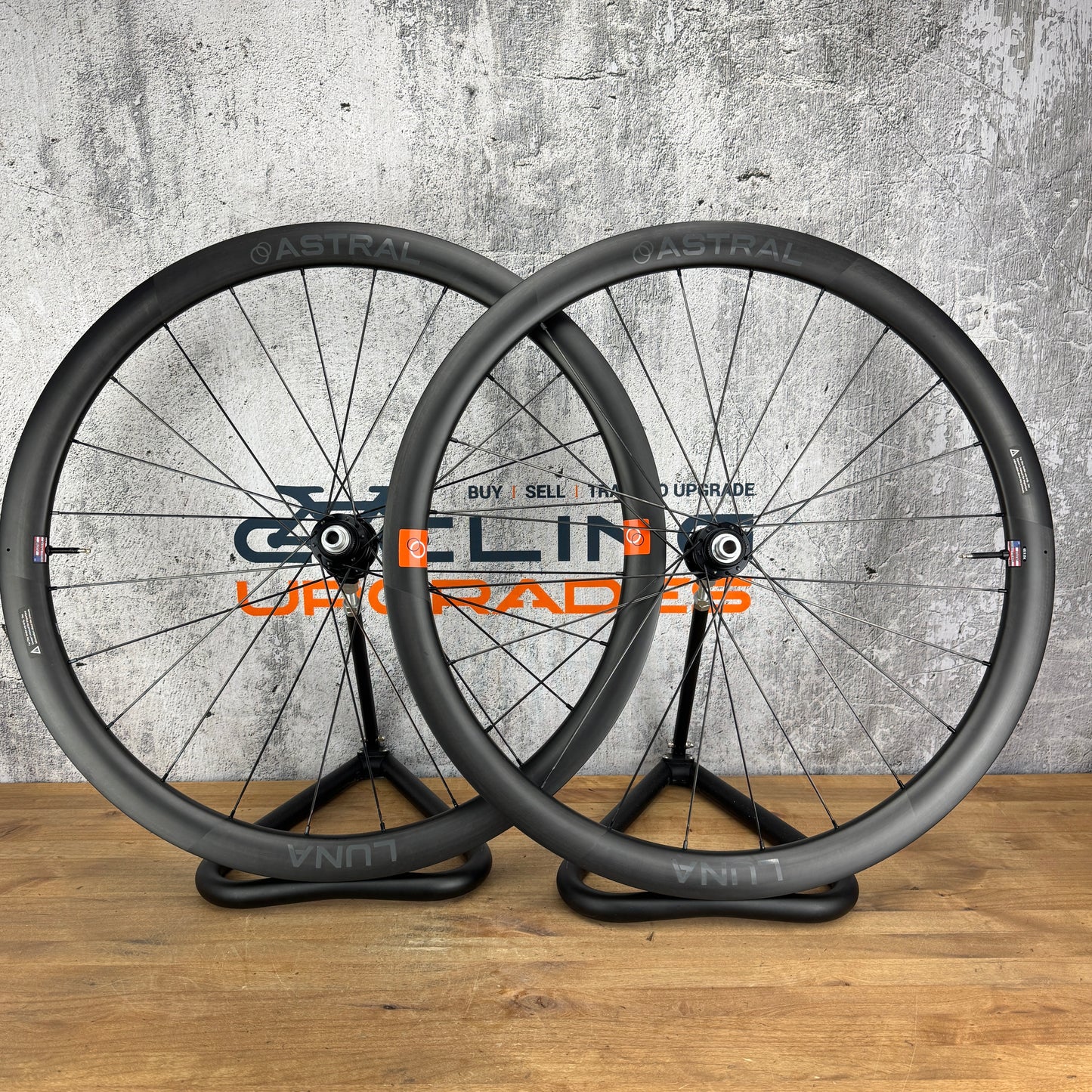 Mint! Astral Luna Approach Carbon Tubeless Disc Brake 700c Bike Wheelset 1615g